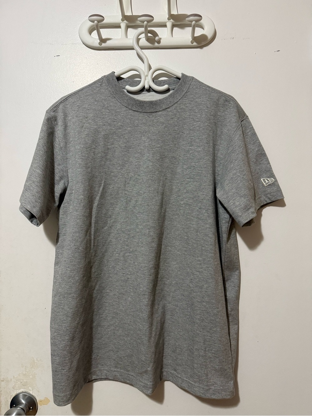 New Era Men's Short Sleeve Crewneck Tee - Heather Gray